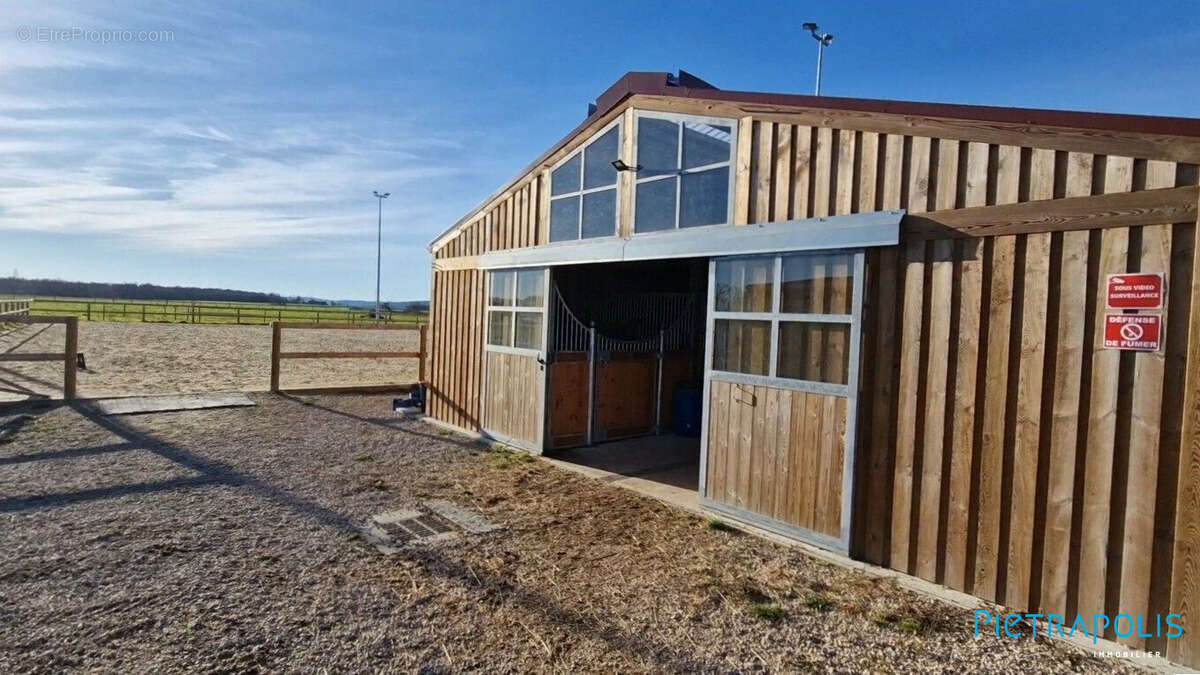 Maison à SENNECEY-LE-GRAND