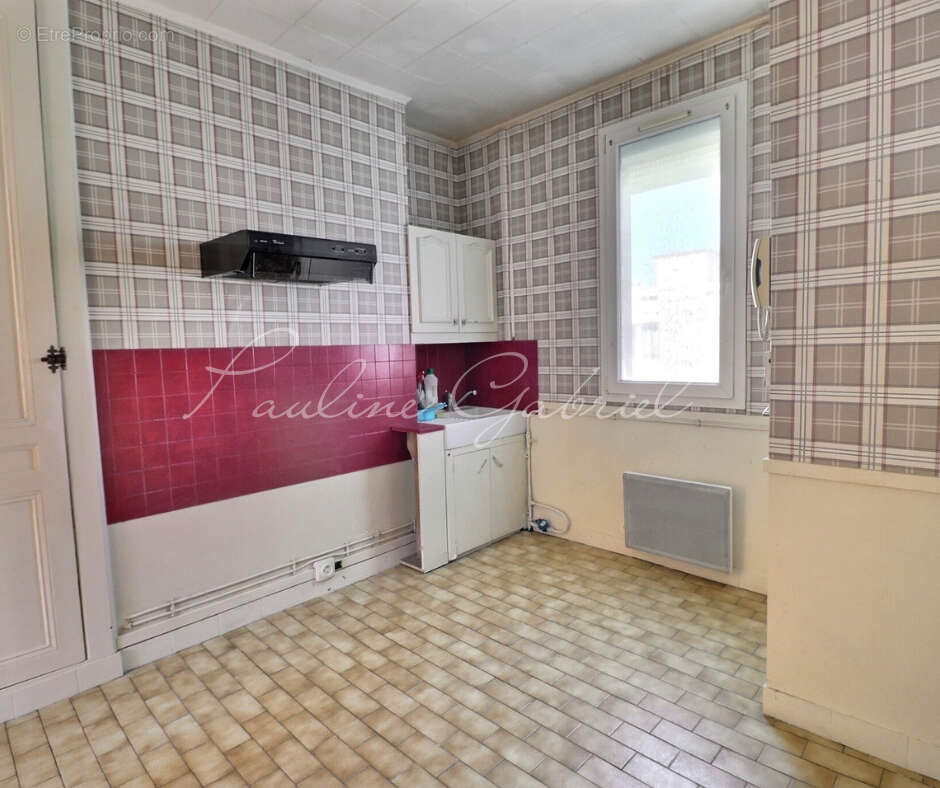 Appartement à ALLOUVILLE-BELLEFOSSE