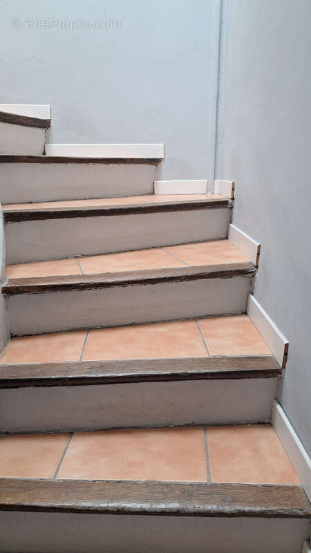 Appartement à MARSEILLE-1E