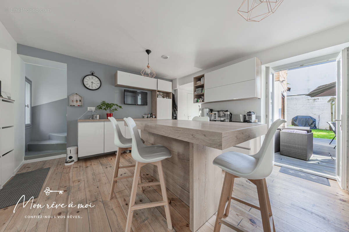 Maison à MONTREUIL