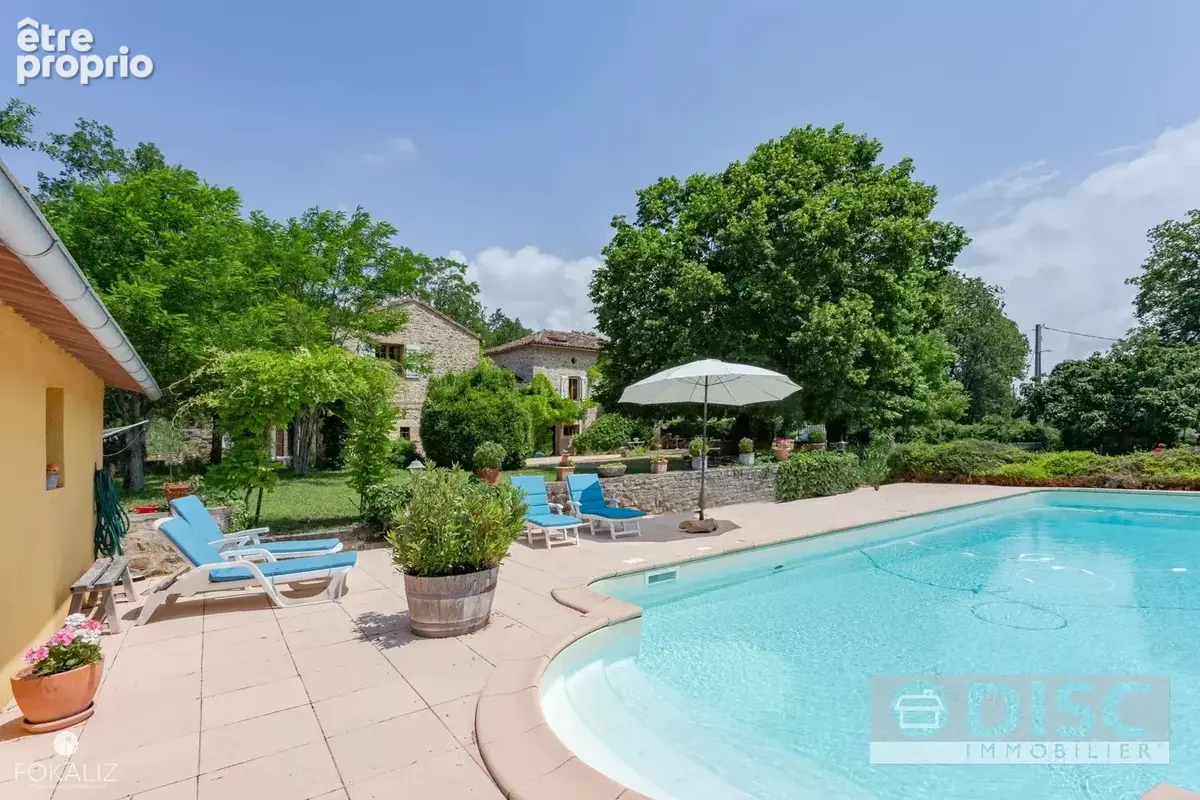 Belle maison avec dépendance, jardin et piscine - photo 23