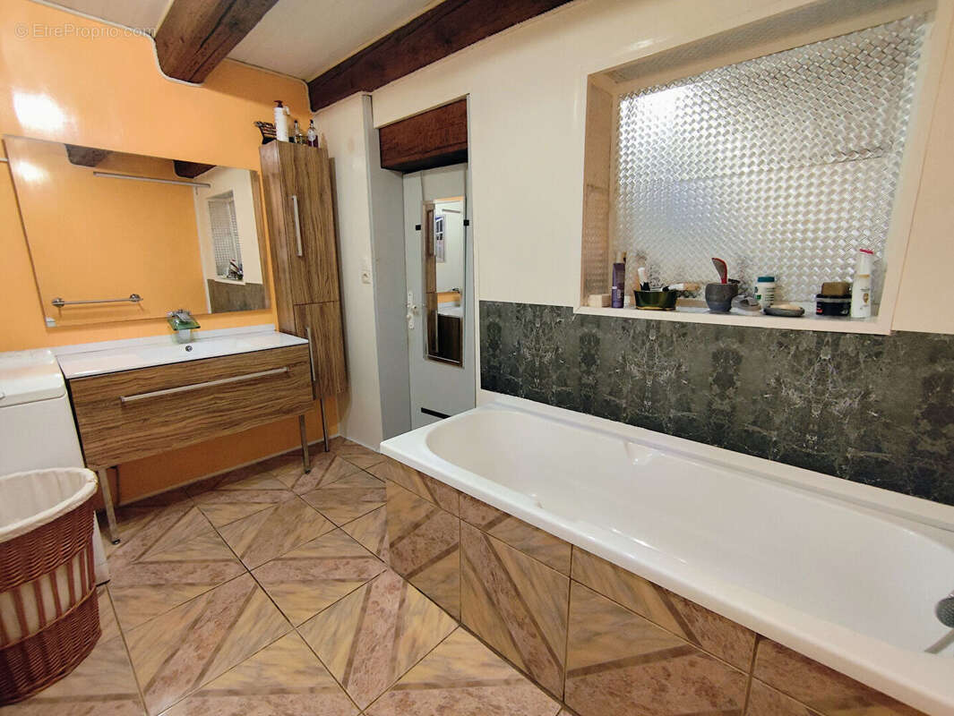 Appartement à BROUVELIEURES