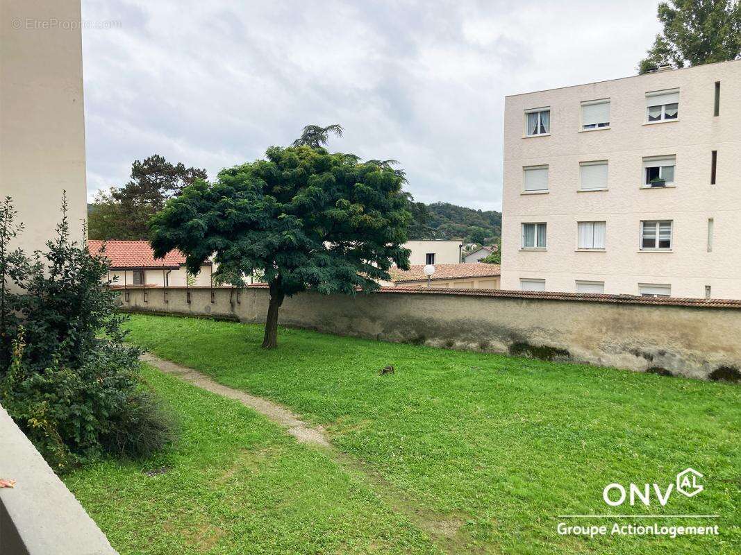 Appartement à PONT-EVEQUE