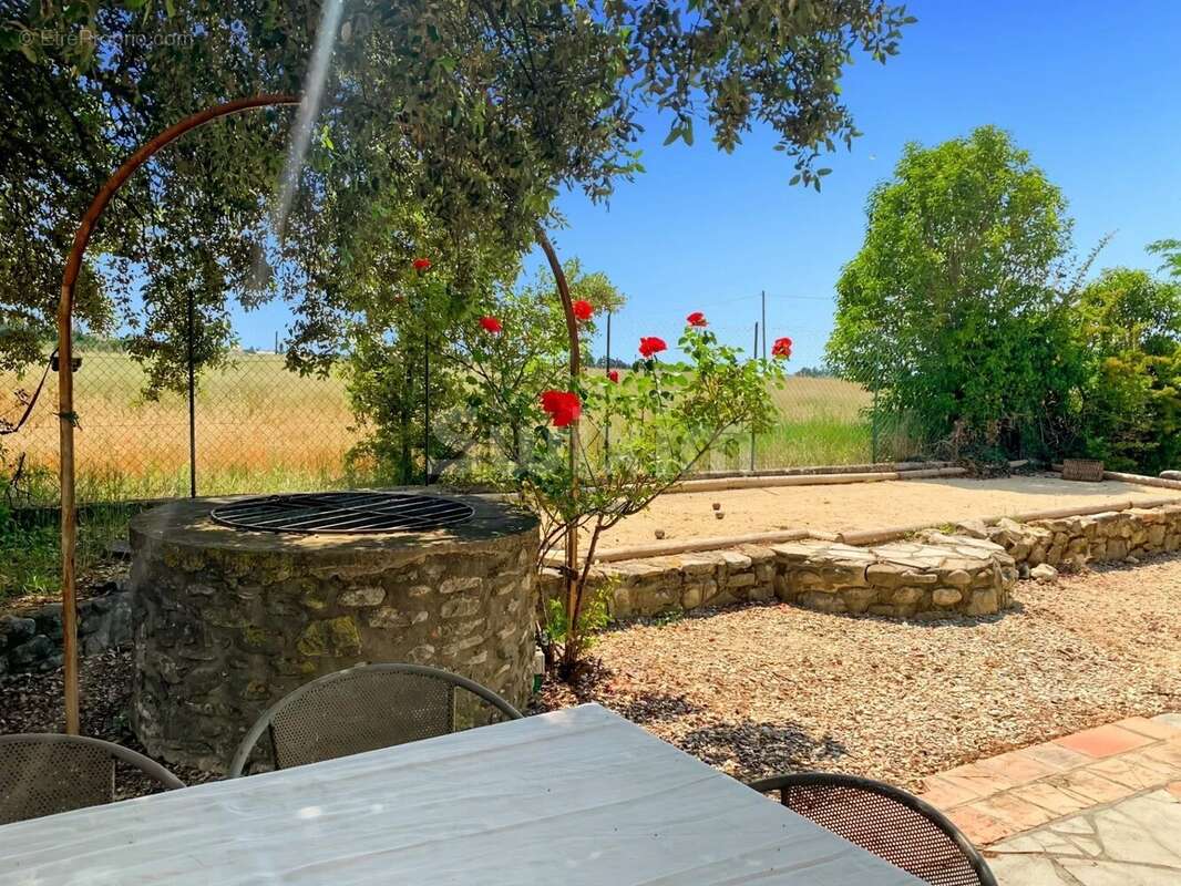 Maison à CLEON-D&#039;ANDRAN