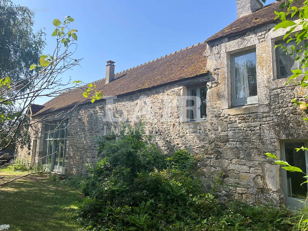 Maison 10 minutes d'Ecouché et d'Argentan, annexe et jardin. Réf: E15353 - photo 2
