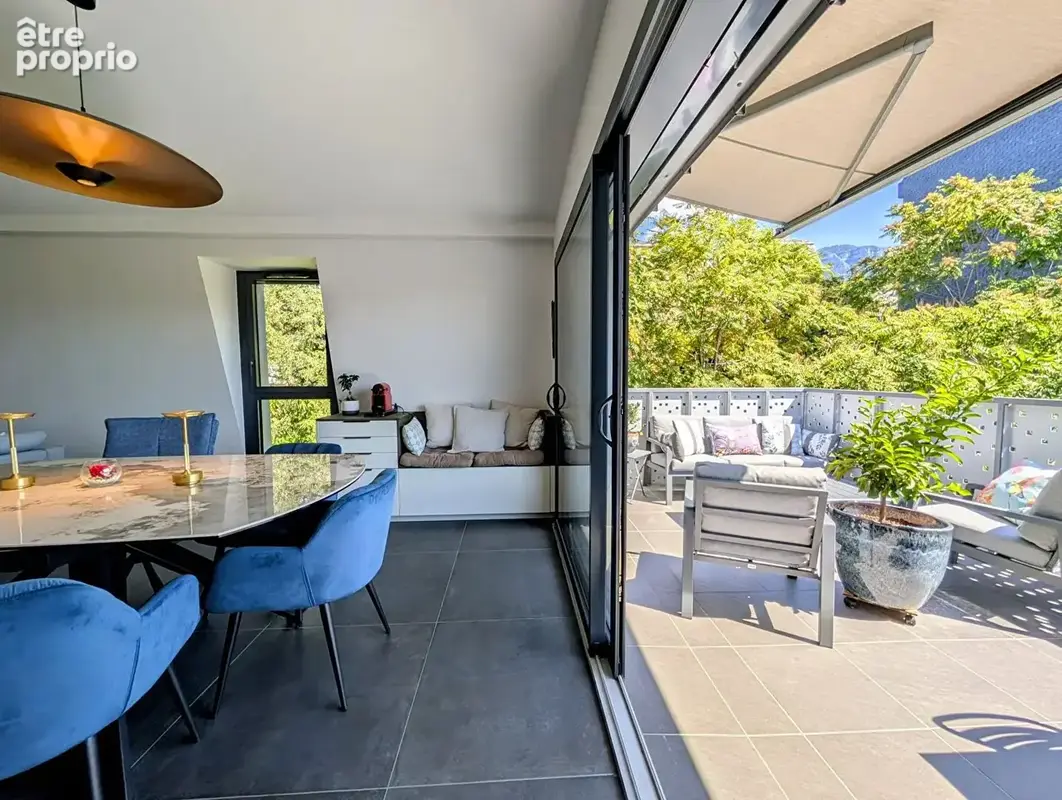 T3 dernier étage avec terrasse plein Sud - Hyper-centre d'Aix-les-Bains - photo 2