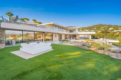 Maison à LES ADRETS-DE-L&#039;ESTEREL