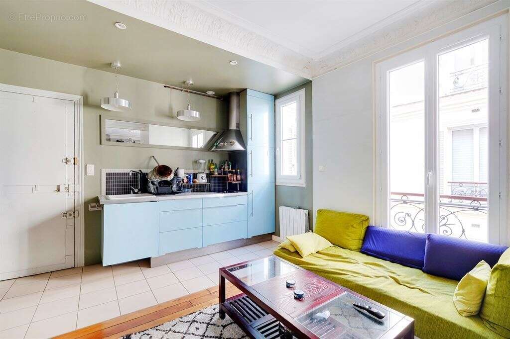 Appartement à PARIS-17E