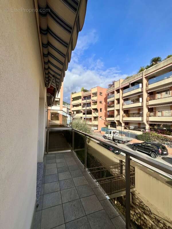 Appartement à ROQUEBRUNE-CAP-MARTIN