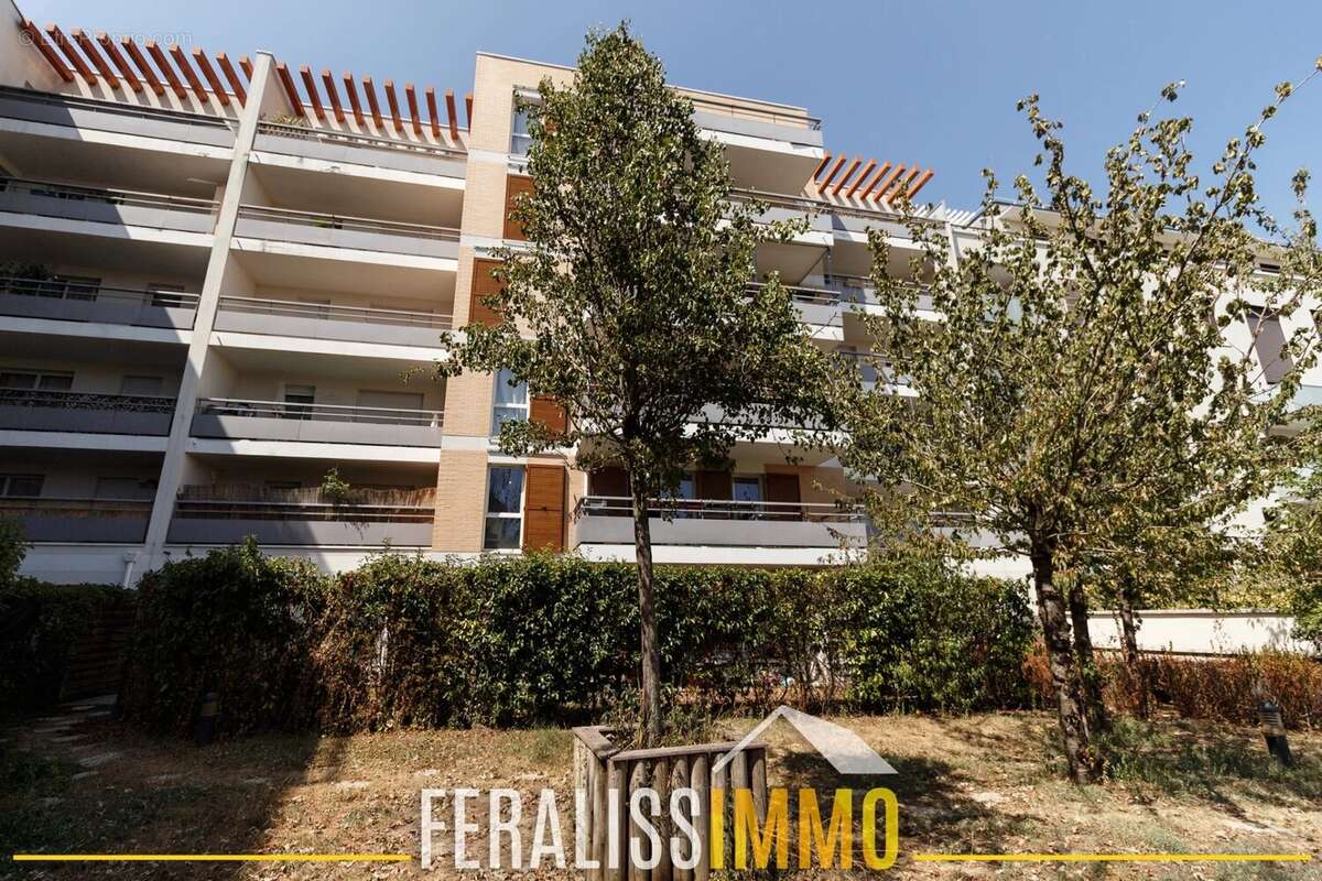 Grand F2 avec extérieur dans immeuble de 2009 ! - photo 14