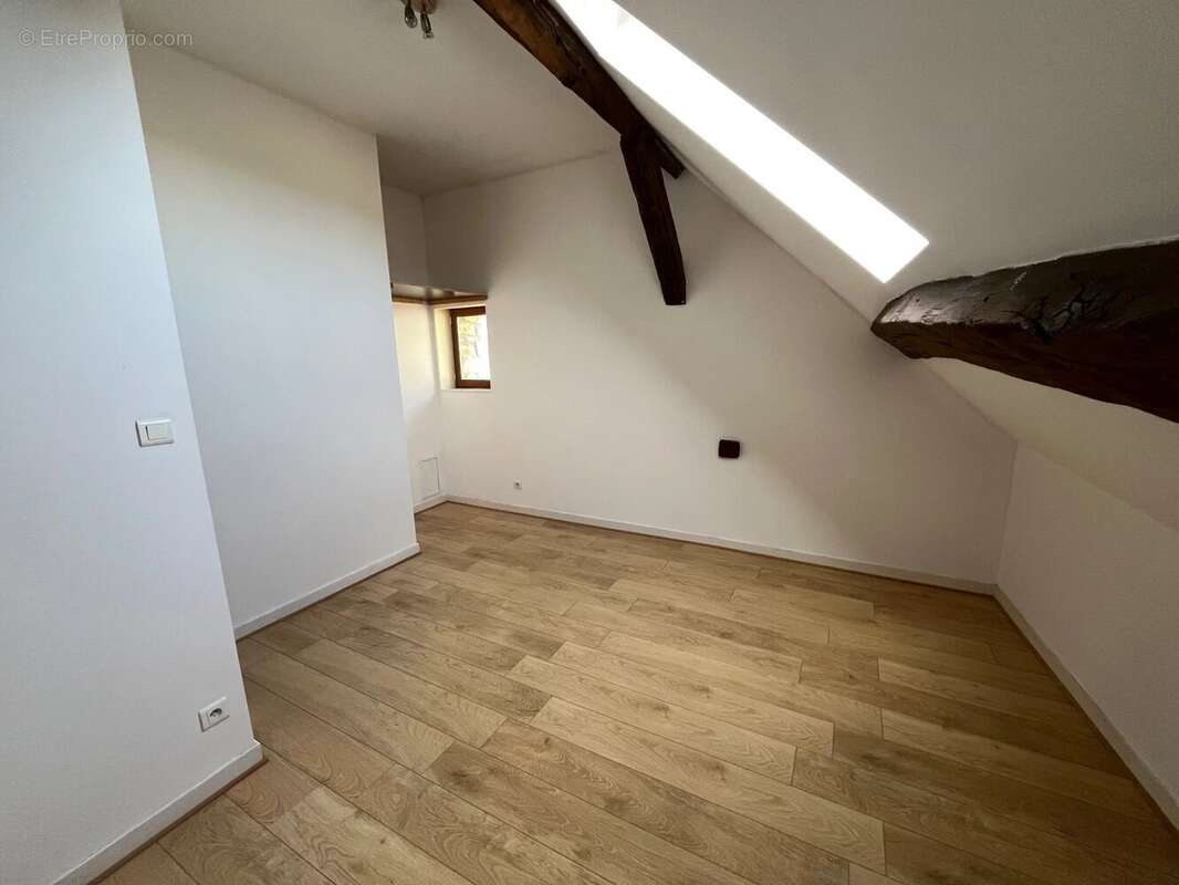 Maison à FLEUREY-SUR-OUCHE