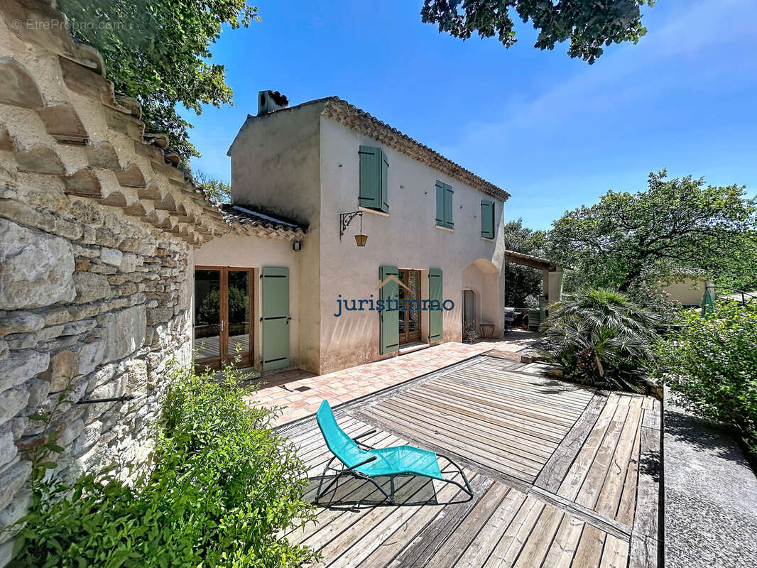Maison à SAINT-PAUL-TROIS-CHATEAUX
