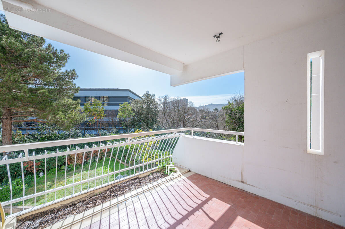 Appartement à MARSEILLE-9E