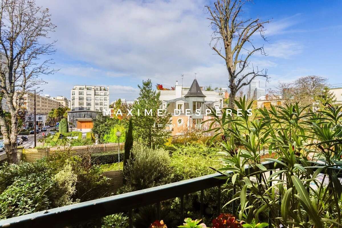 Appartement à NEUILLY-SUR-SEINE