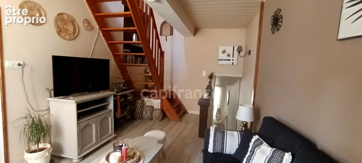 Virginie Masson – Capifrance vous propose cette maison en pierre de 92 m² pleine de charme, située à Seignelay, proche des comme - photo 14