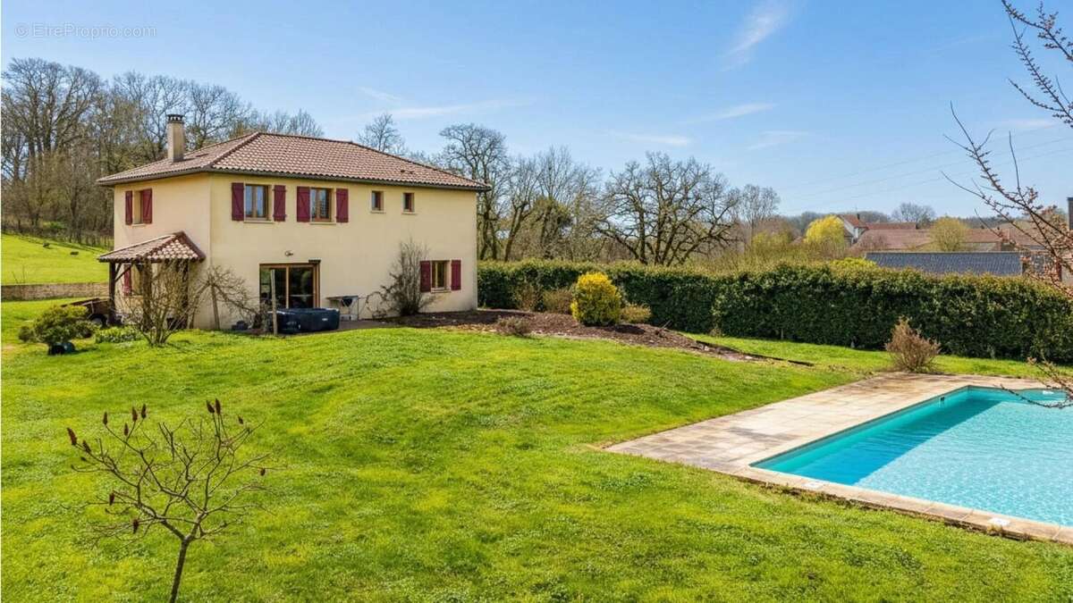 Maison à SARLAT-LA-CANEDA