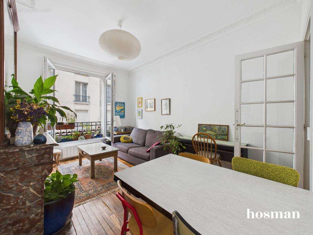 Appartement à PARIS-19E
