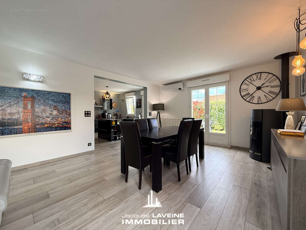 Maison à CORNY-SUR-MOSELLE