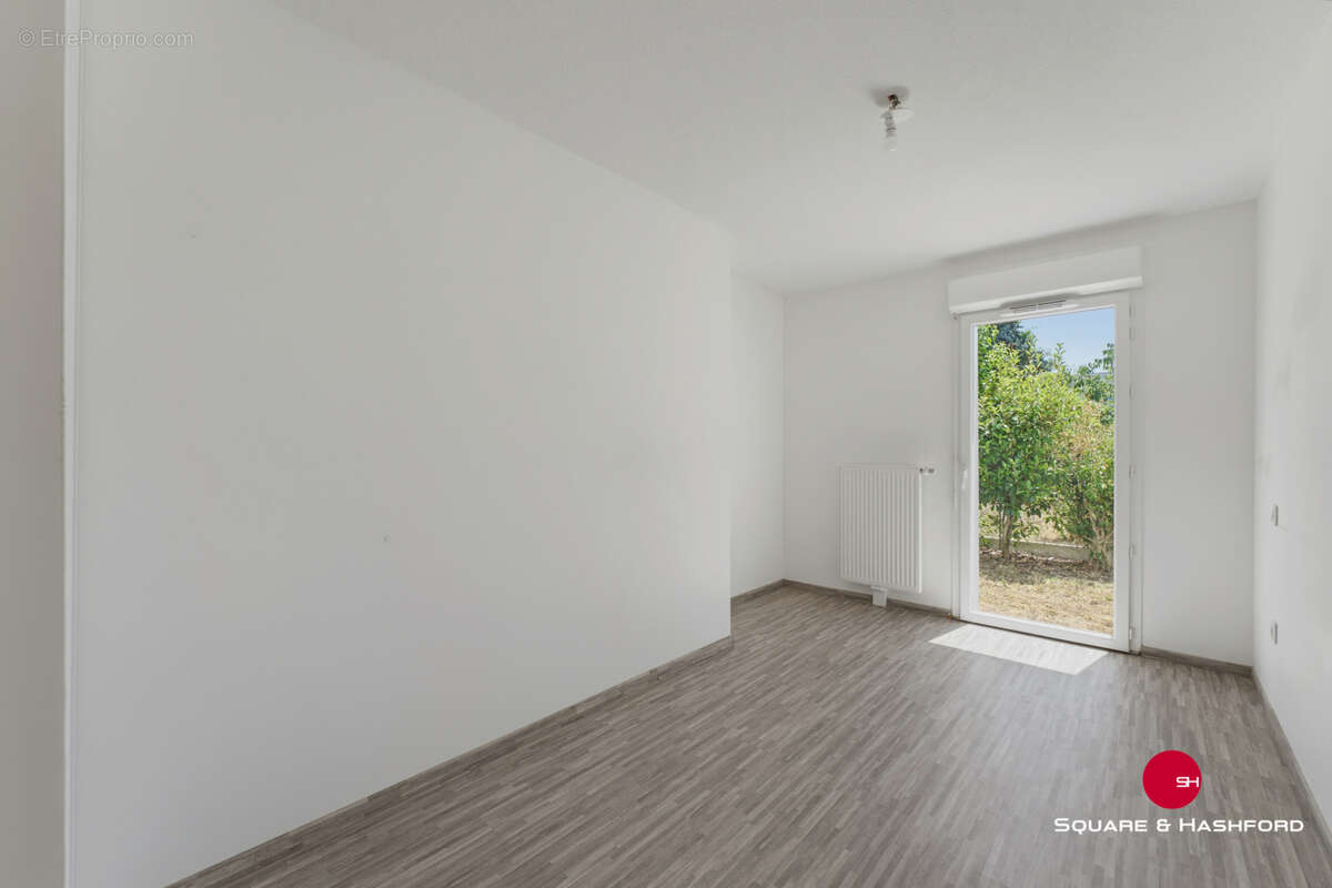 Bordeaux chartrons   t3 en rez-de-jardin avec jardin de plus de 100 m2 - photo 7