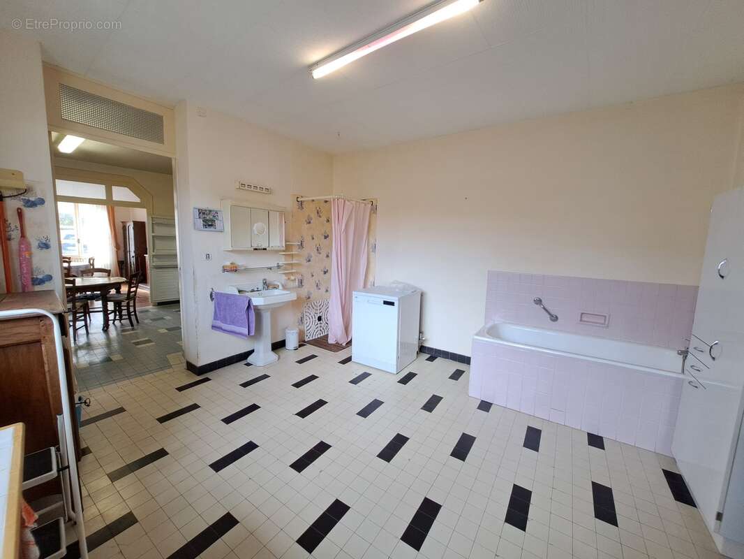 Appartement à AUBETERRE-SUR-DRONNE