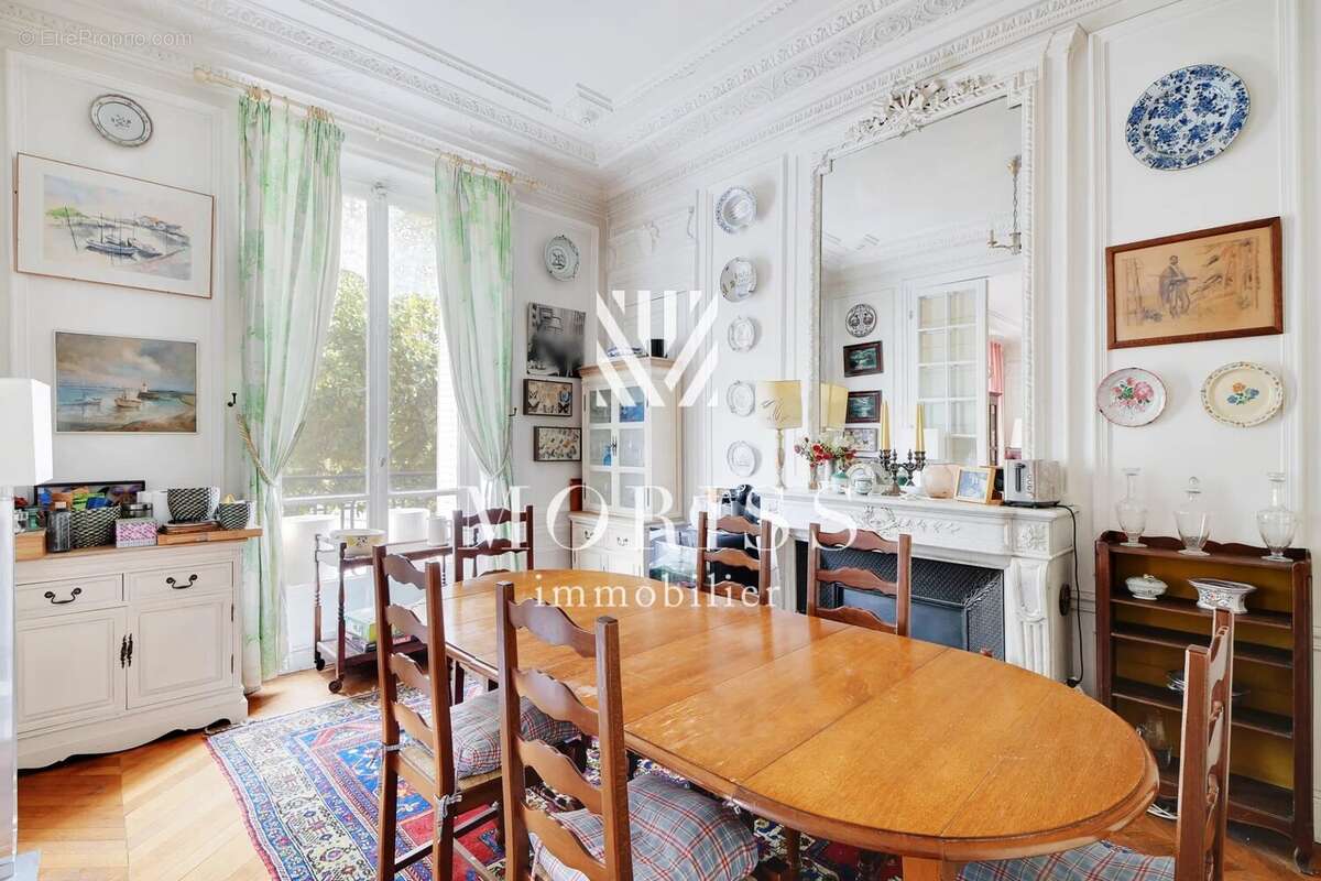 Appartement à PARIS-17E