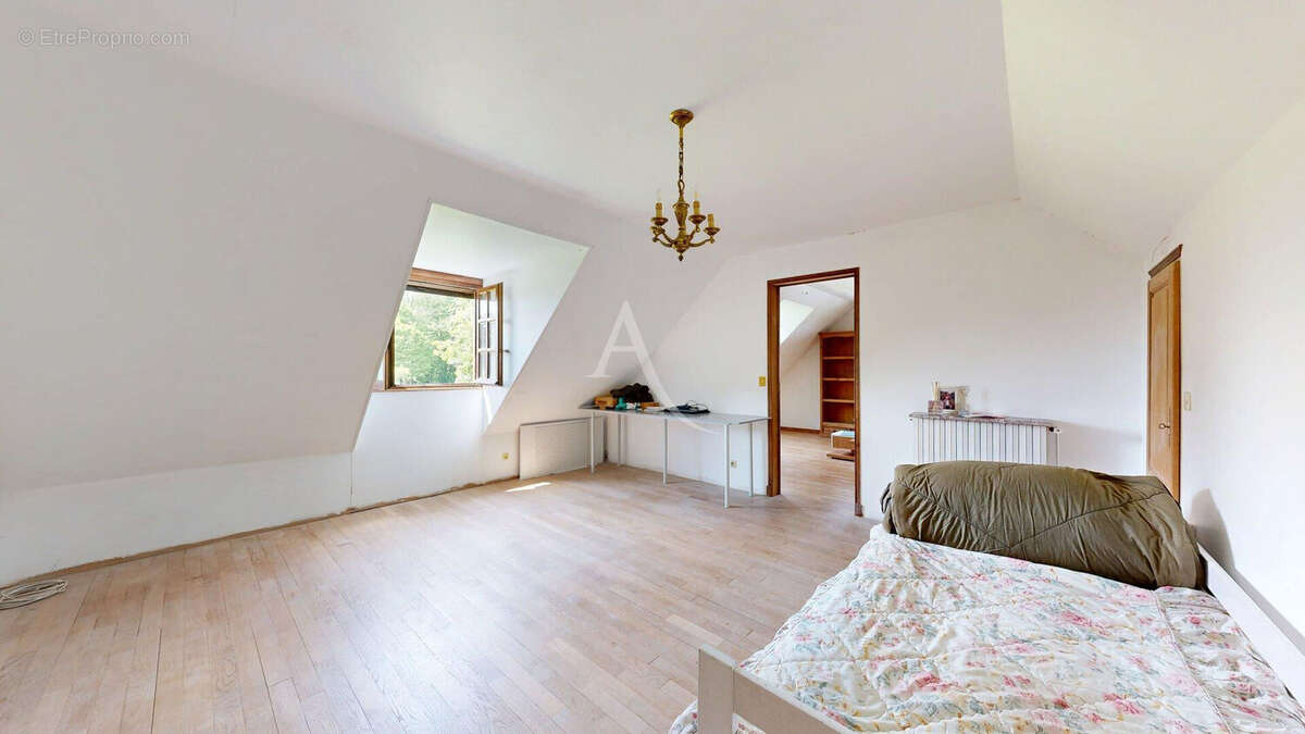 Maison à ETREPAGNY
