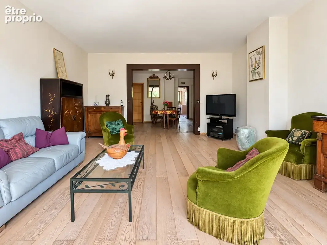 Appartement - 117,35 m2 - 5 pièces - photo 2