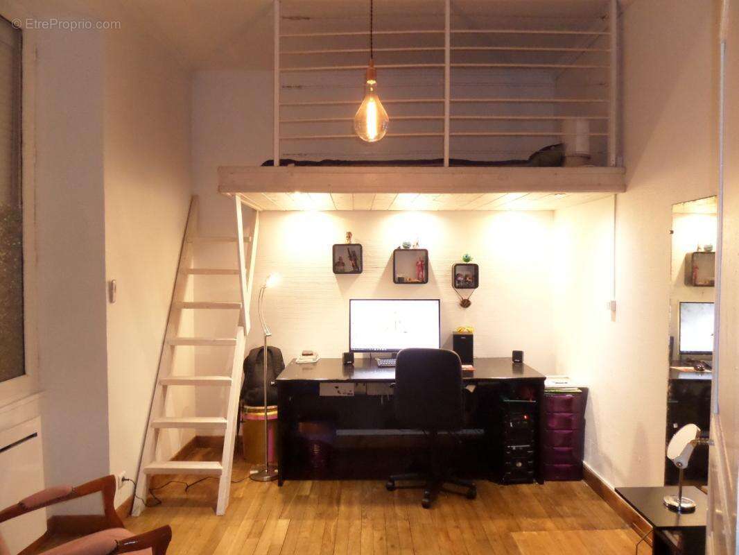 Appartement à JUMILHAC-LE-GRAND