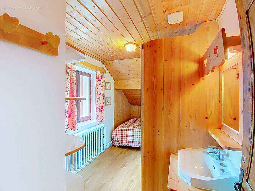 Chalet de 320 m² avec 3 gîtes indépendants - photo 12