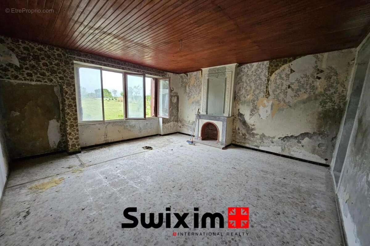 Maison à SAINT-SEURIN-DE-CADOURNE