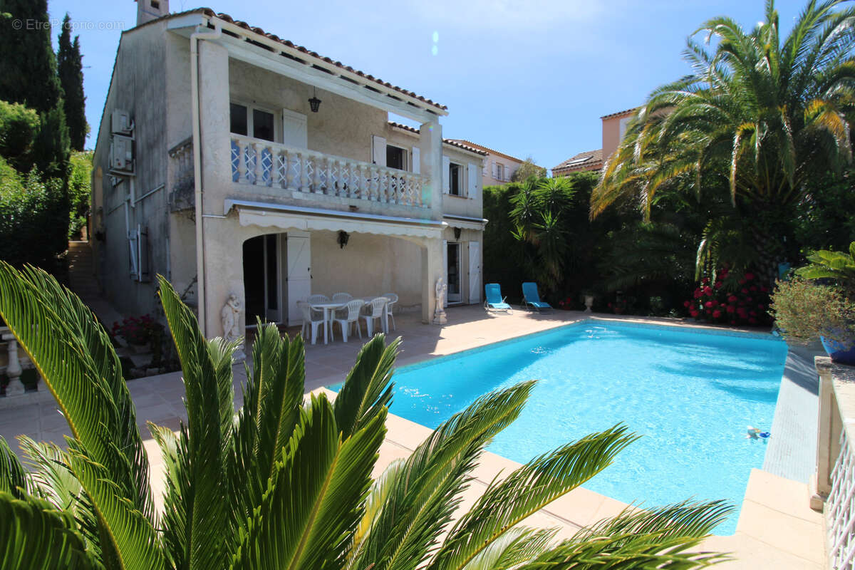 Maison à SAINT-RAPHAEL