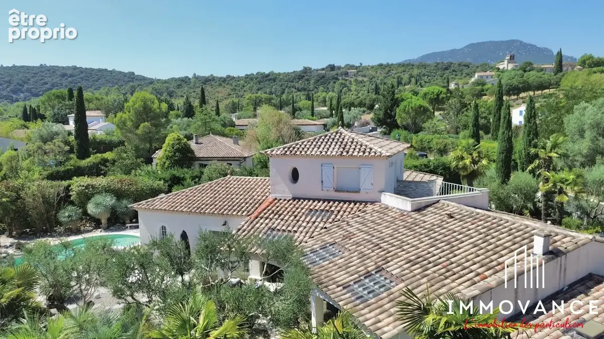 Maison 161 m² à Saint-Jean-De-Cuculles  - photo 3
