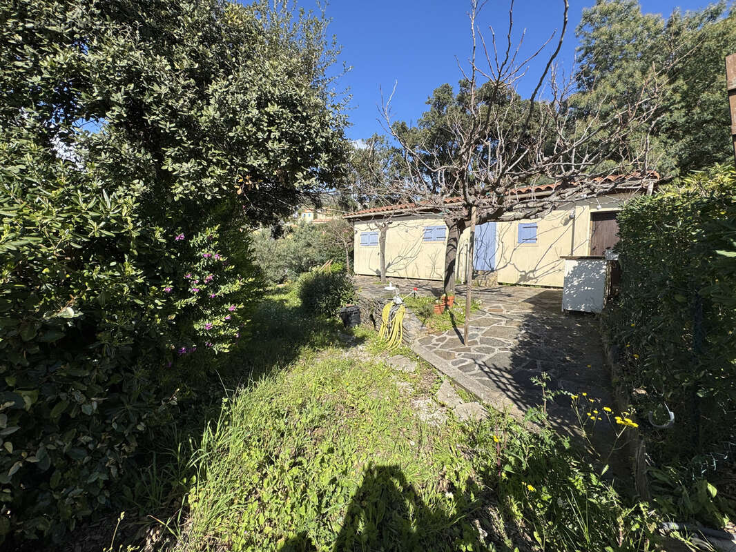 Terrain 246M2 dans un domaine privé et sécurisé - photo 2