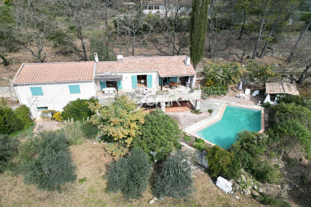 Maison à CALLAS