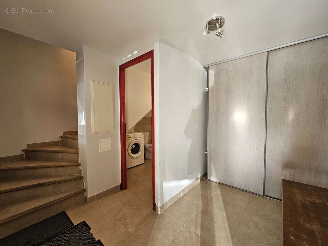 Appartement à CAILLE