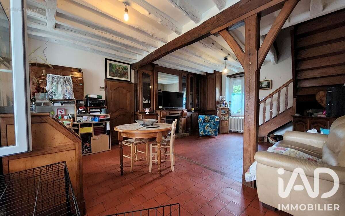 Maison 135 m² à Concriers  - photo 7