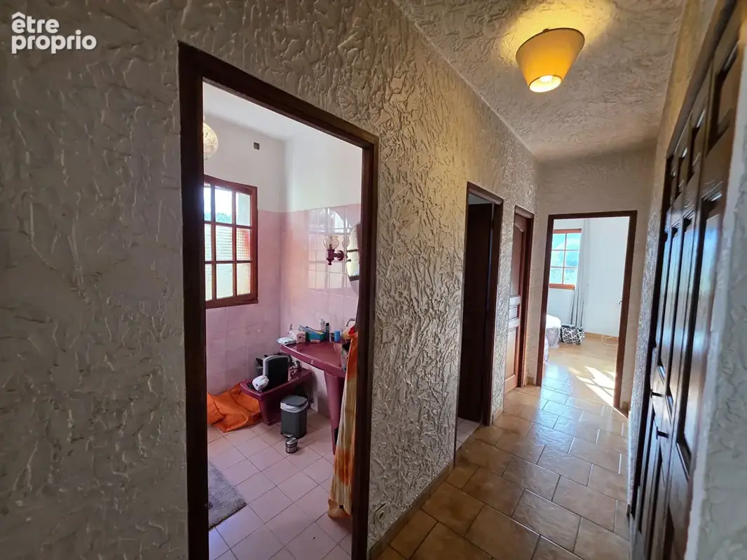A saisir superbe potentiel pour cette villa indépendante sur une parcelle de  1000m2 - photo 17
