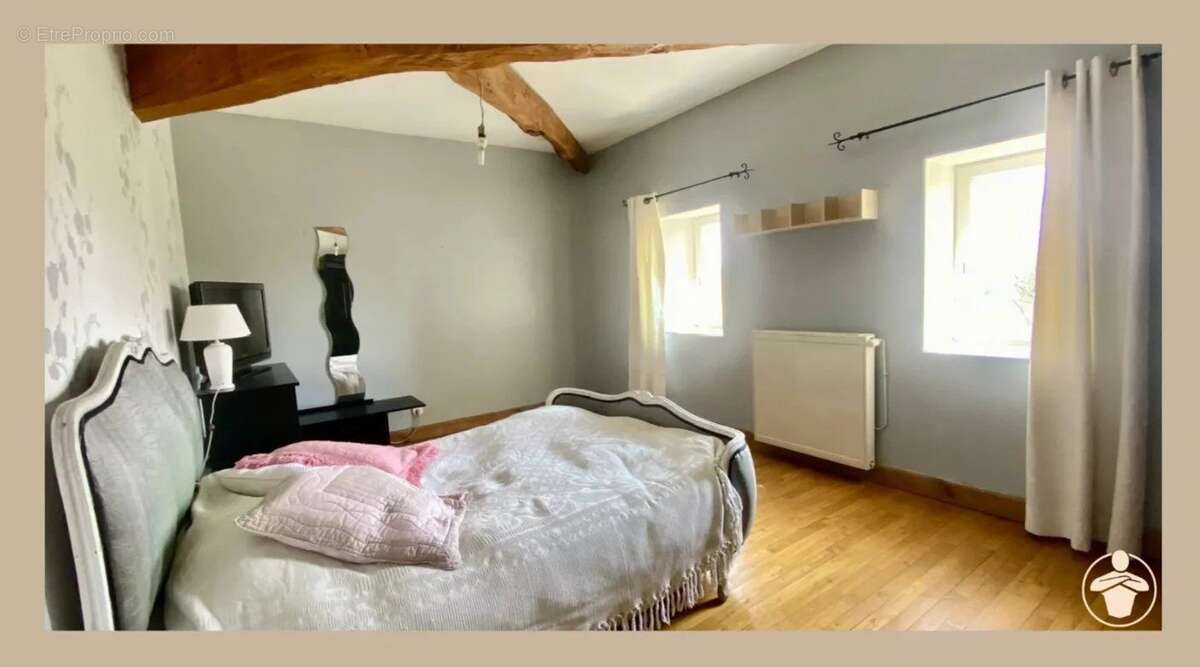 Maison à FREGIMONT