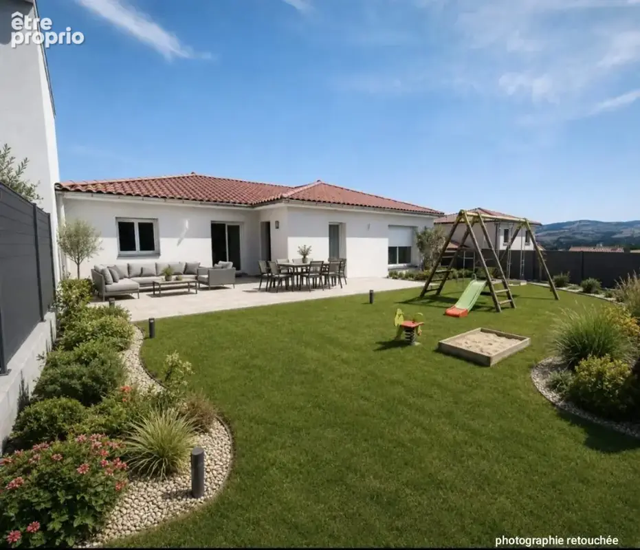 Maison 6 pièces 144 m² à vendre à Genilac (42800) - photo 1