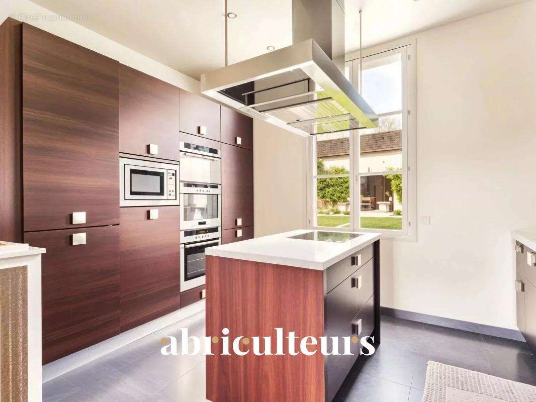 Maison à FRESNOY-LA-RIVIERE