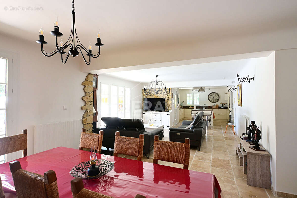 Maison 191m² à châteauneuf-de-gadagne - photo 6