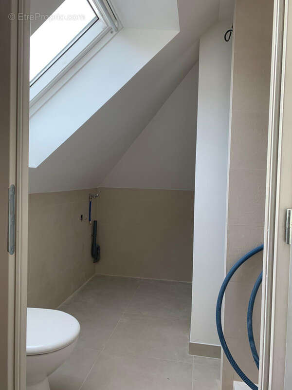 Autre à LES MUREAUX