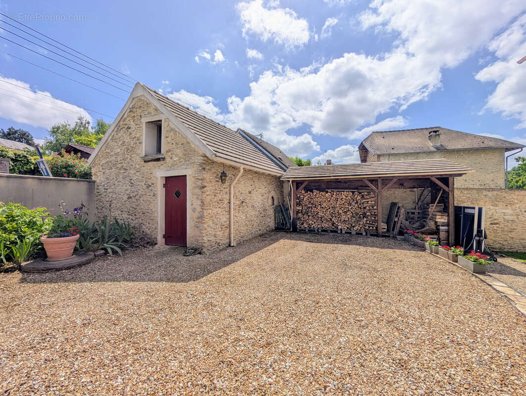 Maison à MONTFORT-L'AMAURY