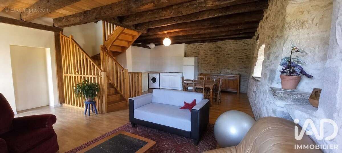 Appartement 257 m² à Saint-Medard-De-Presque  - photo 7