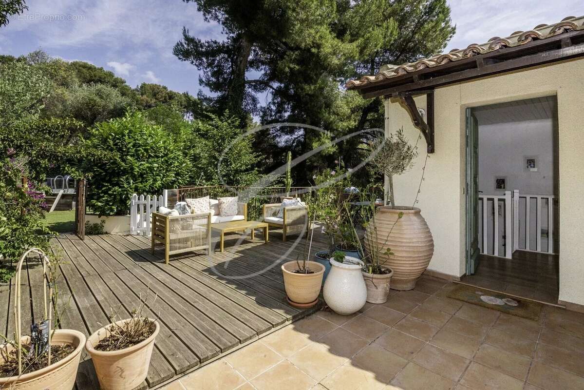 Maison à ROQUEBRUNE-CAP-MARTIN