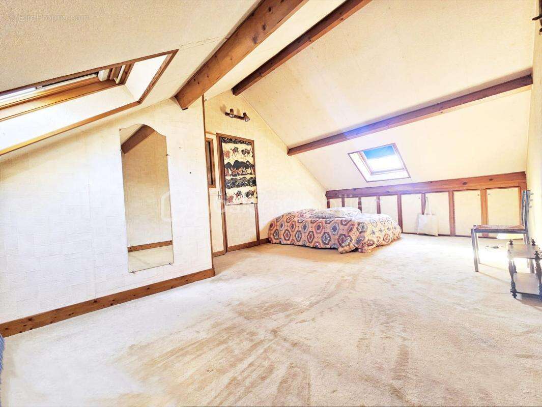 Maison à POILLY-LEZ-GIEN