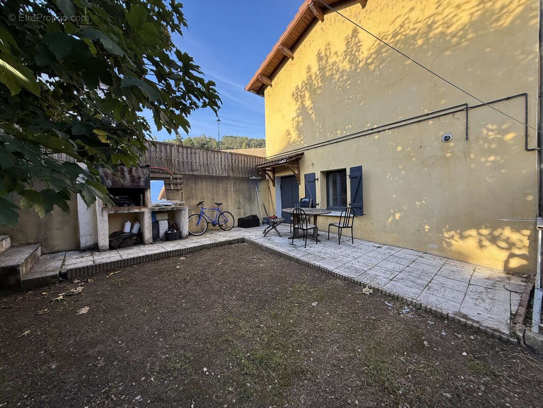 Appartement à SAINT-ROMAIN-EN-GAL