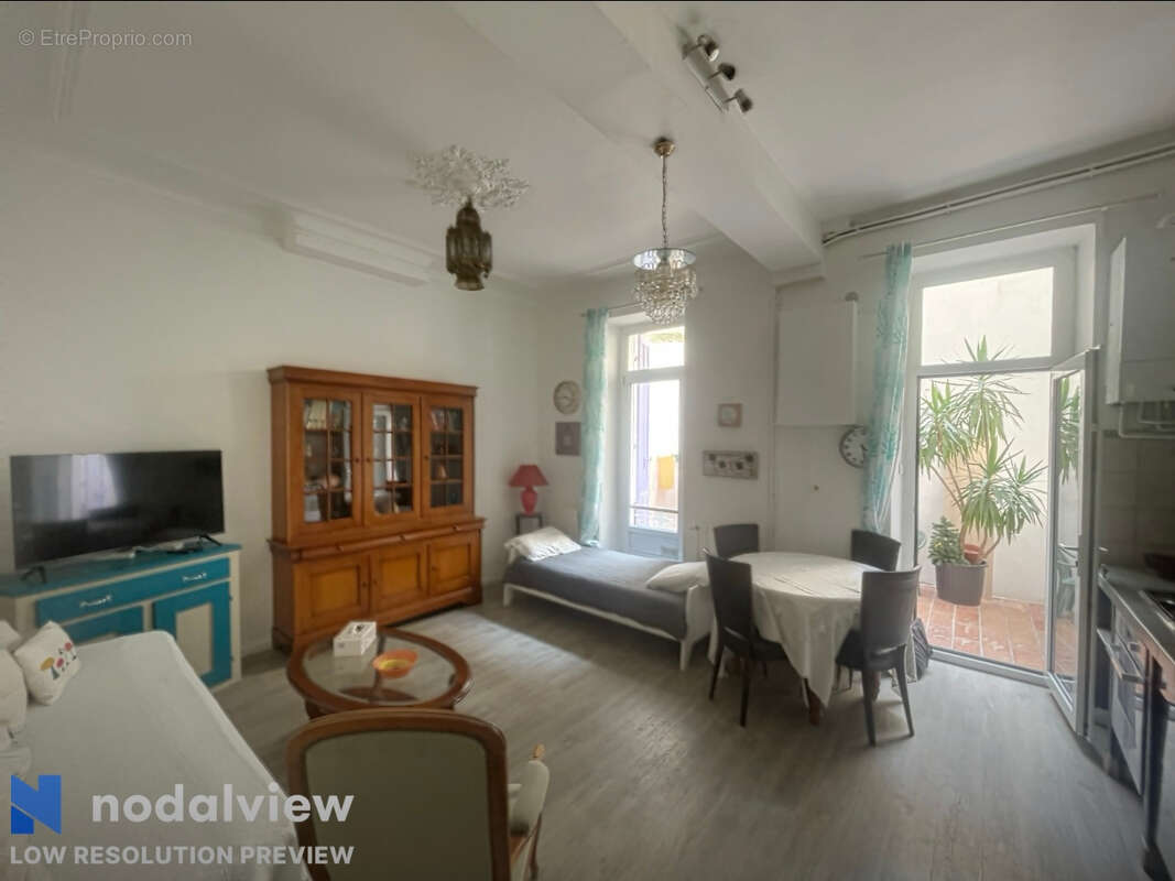 Appartement à MARSEILLE-3E
