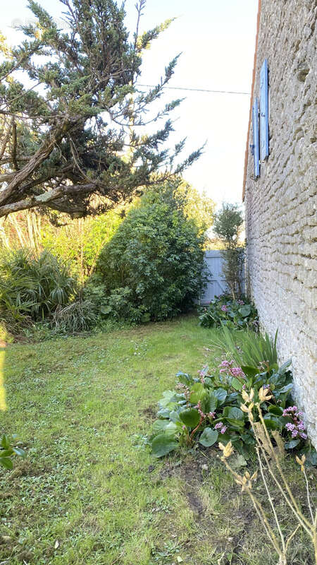 Maison à BOUTENAC-TOUVENT