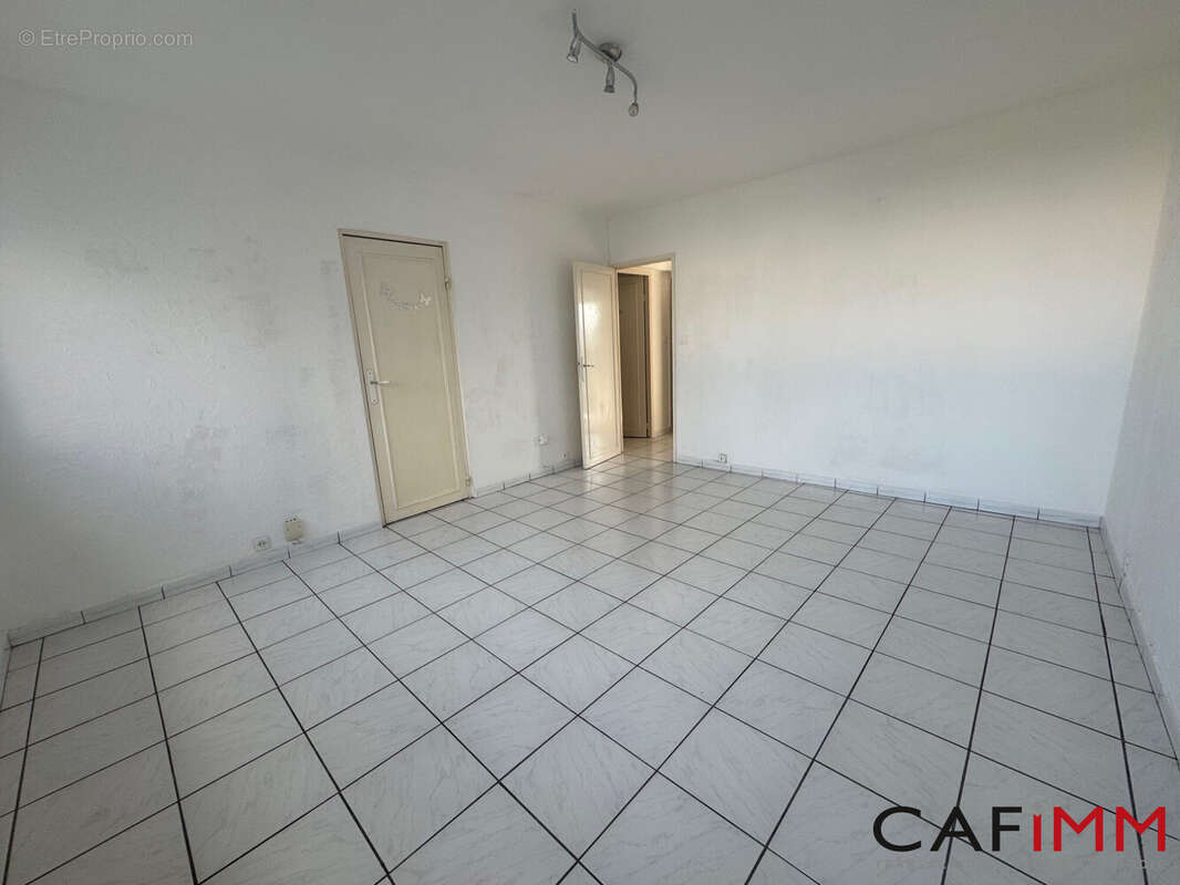 Appartement à BRON